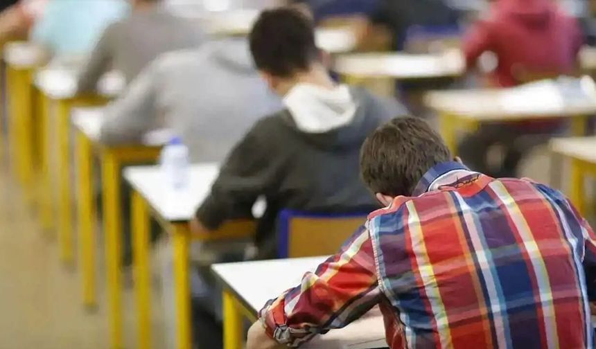 LGS günü: Öğrenciler sınav yolunda