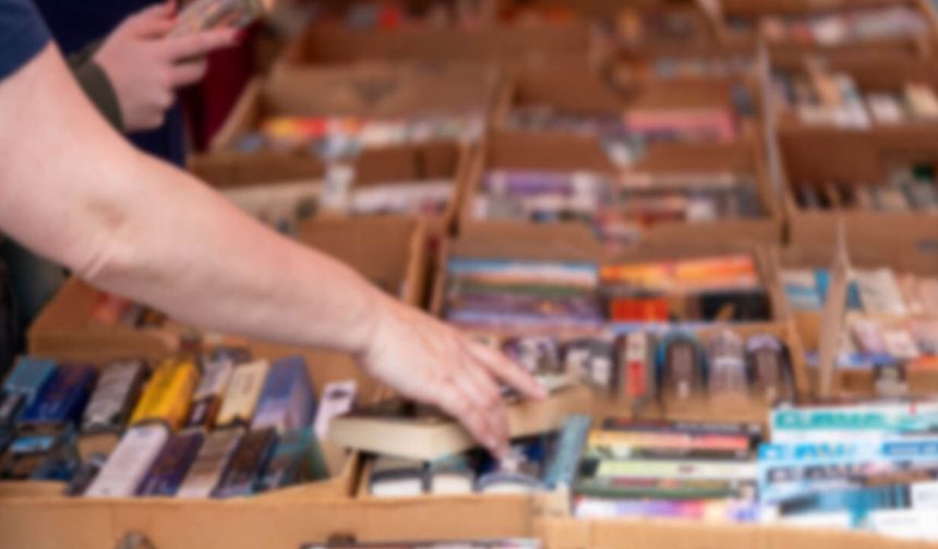 Burhaniye Kitap Fuarı'nda 5 gün boyunca kültür ve sanat var