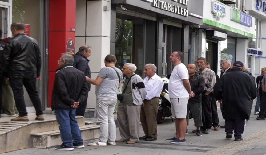 Kent Lokantalarında kuyruk uzuyor!