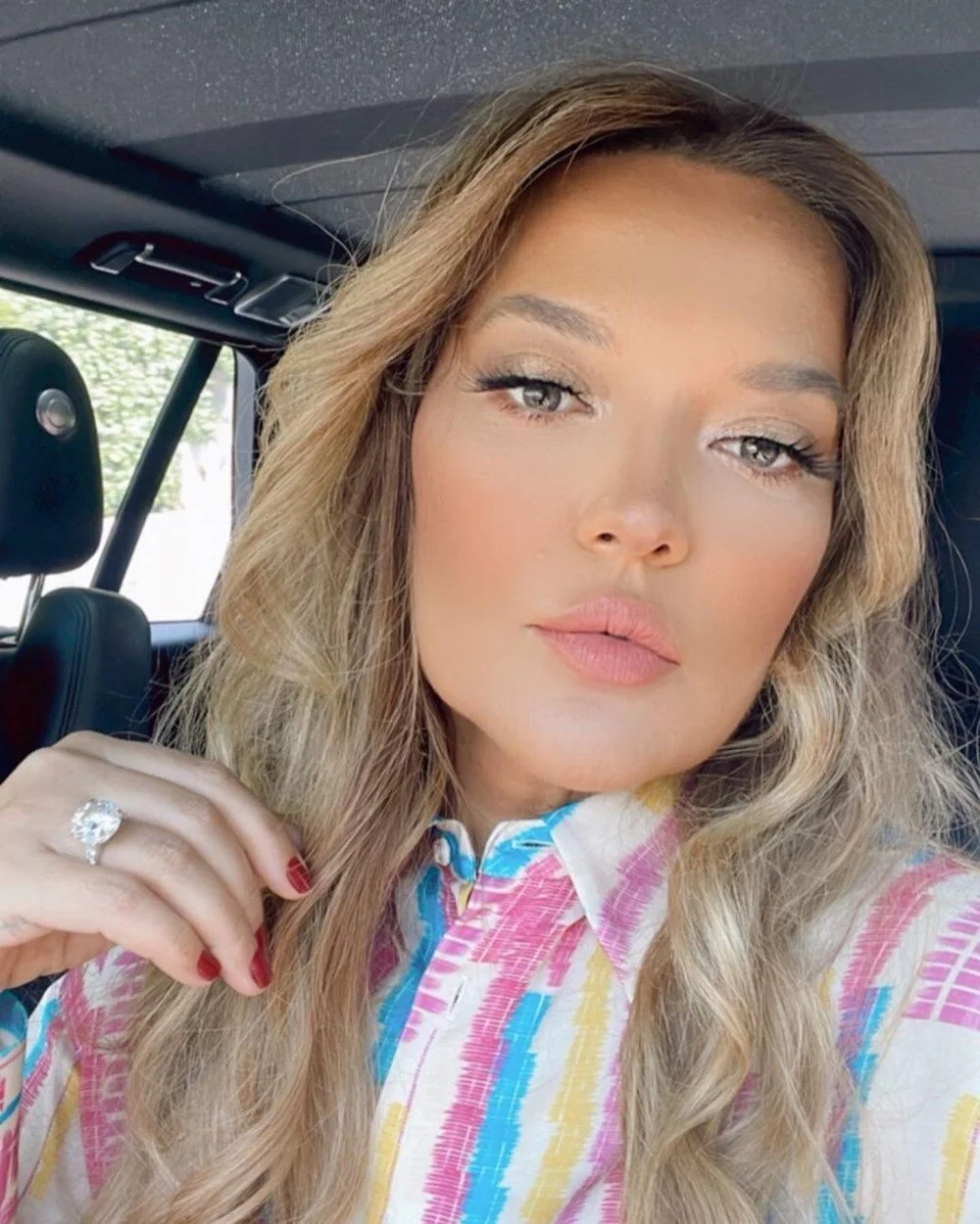 Demet Akalın: "Hadise'yi izlemeyeceğim, benim kıblem belli!"