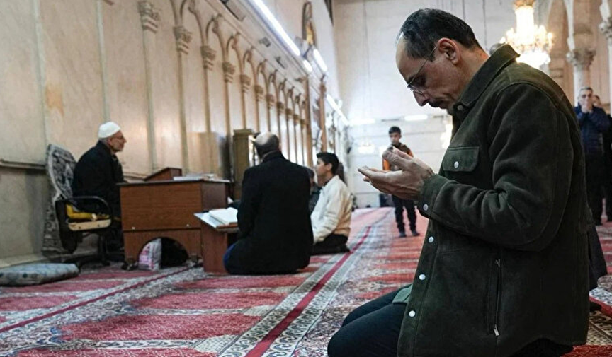 MİT Başkanı İbrahim Kalın'ın Emevi Camii'ndeki yeni fotoğrafları ortaya çıktı